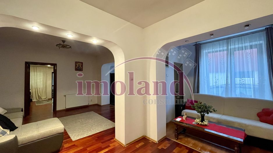 Casă parter 123 mp, complet renovată, curte generoasă, teren 400 mp - Giulesti - Poză 16