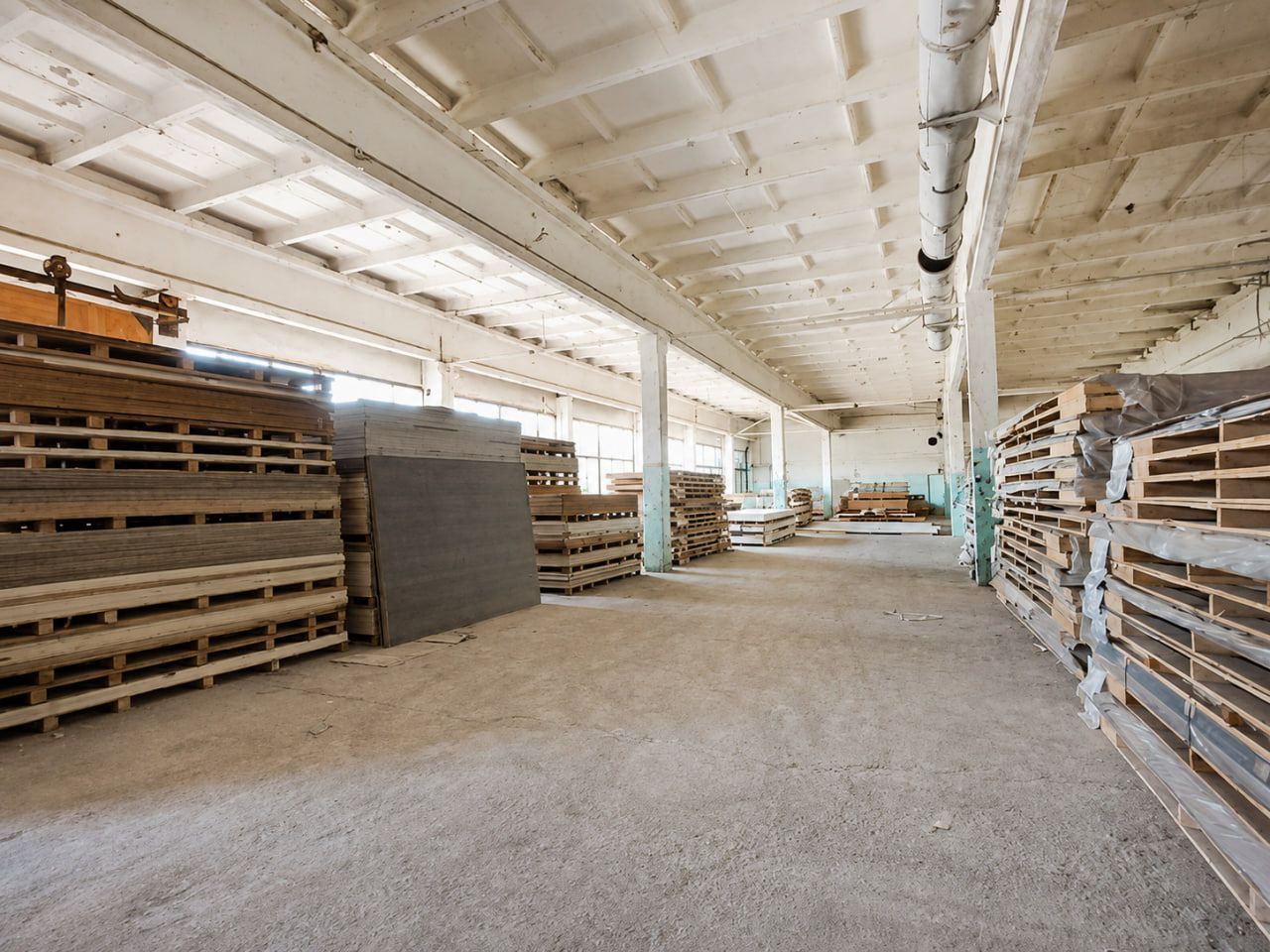 Oportunitate Rară de Investiție Industrială – 3,97 ha Teren + 14.673 m² Construcții în Zona Sîngera, Chișinău - Poză 14