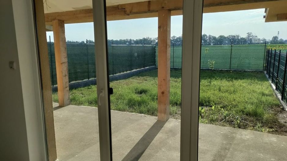 Vand sau schimb cu apartament,Casa tip P in Martinesti - Poză 3