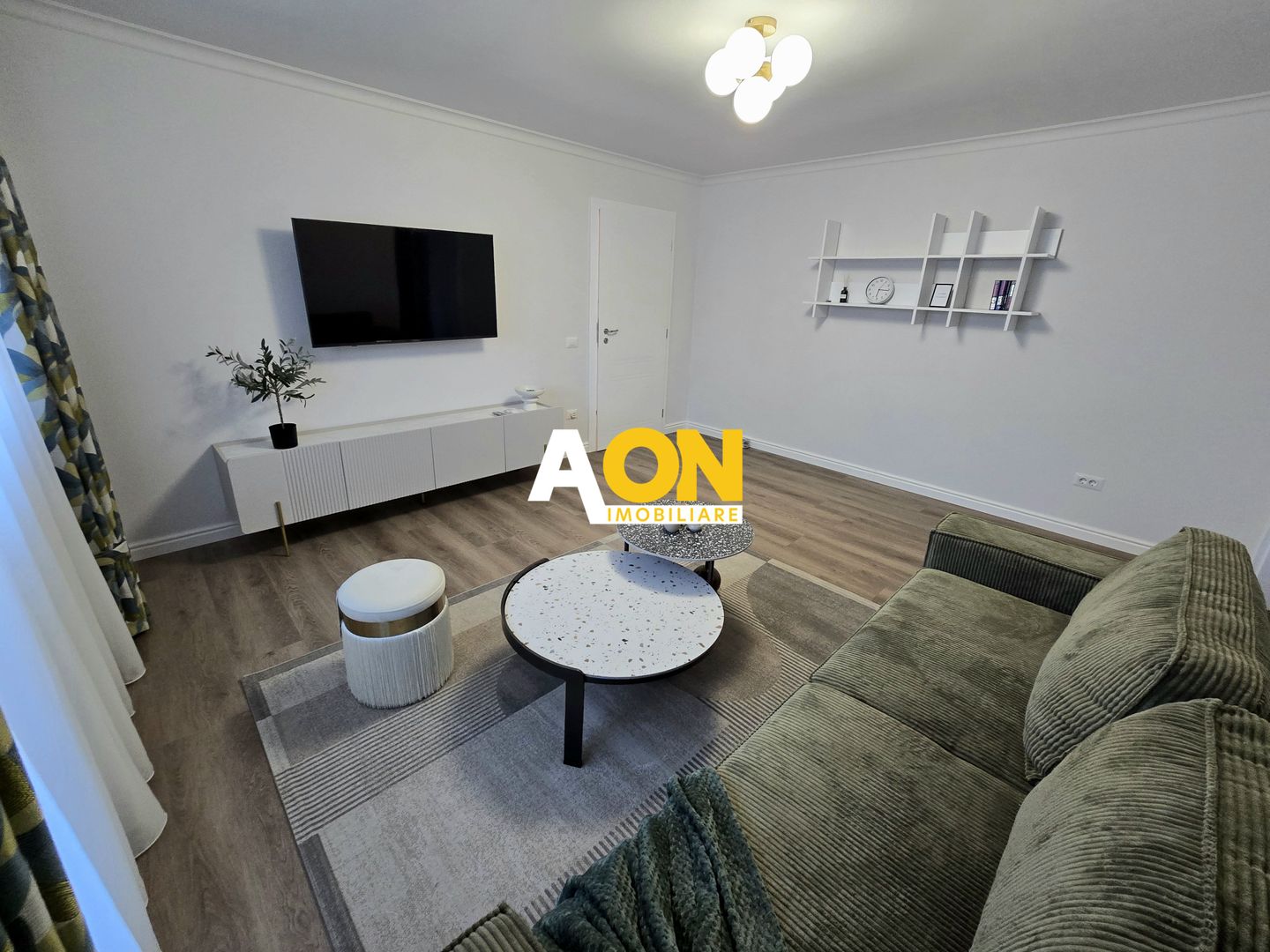 Apartament cu 2 Camere, Ultrafinisat, Zona Școlii Mihai Eminescu(Nr.7) - Poză 5