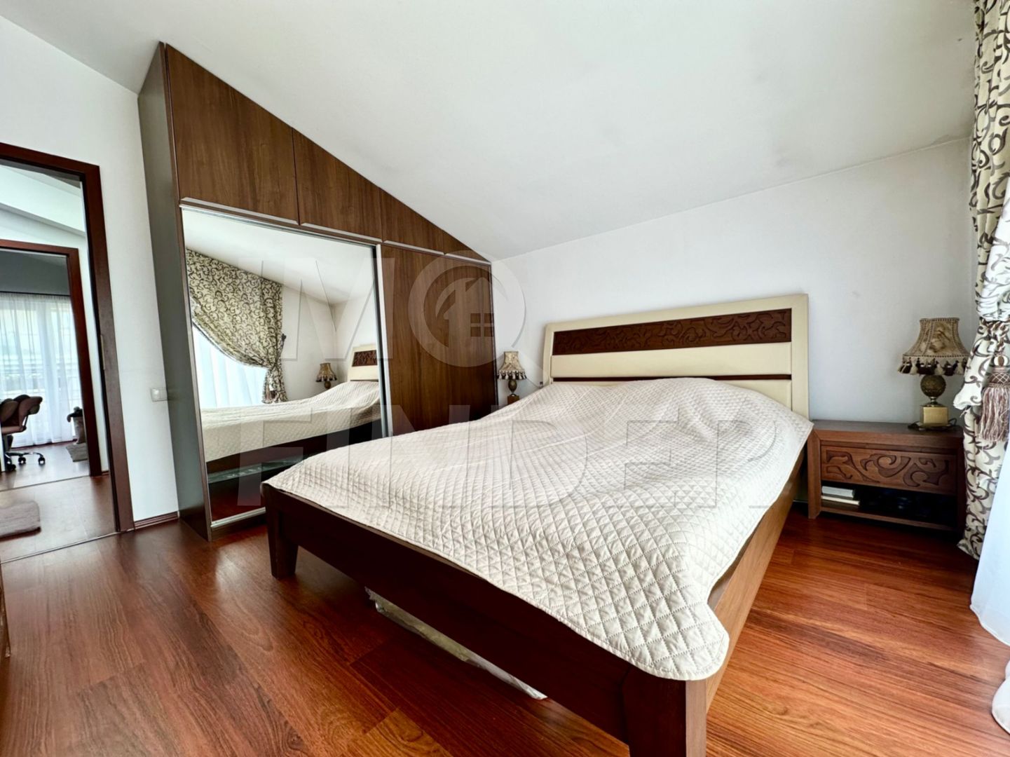Duplex finisat cu garaj și 3 parcări - Bună Ziua – teren 231 mp - Poză 17