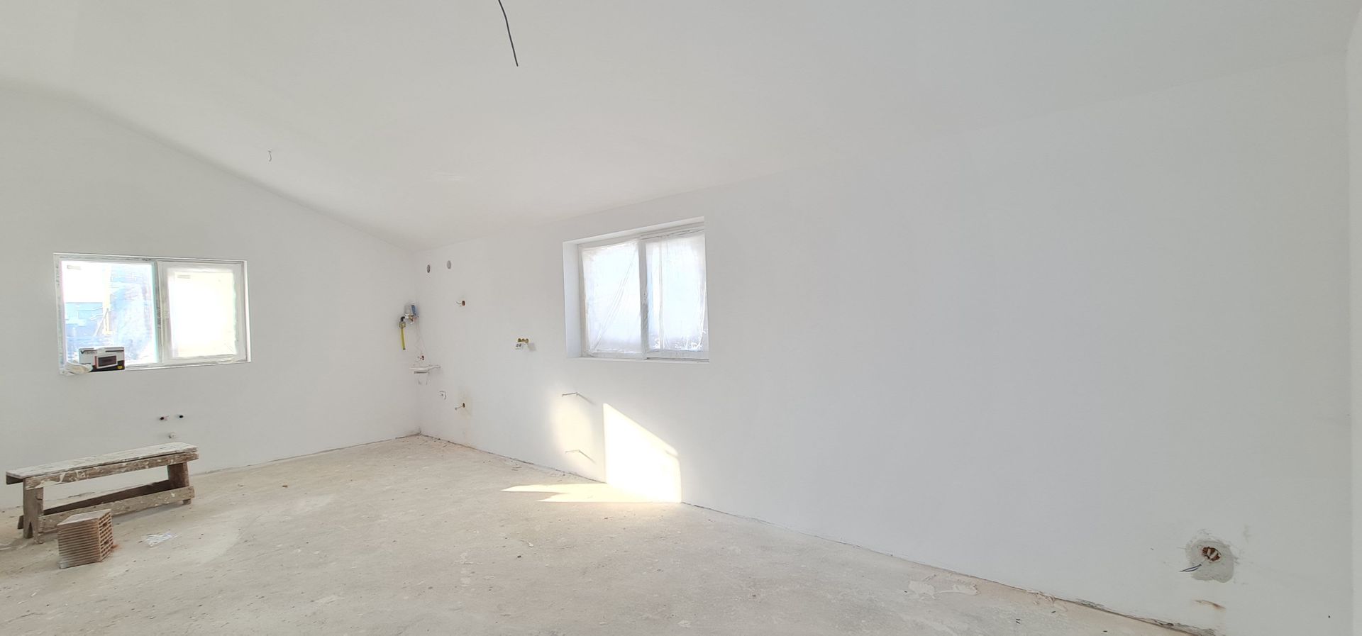 Casa individuala 5 camere cartier Izvor Tarlungeni - Poză 4