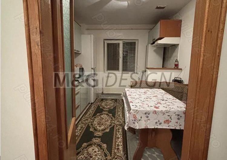 Apartament 3 camere zona Aradului parter cu balcon - Poză 2