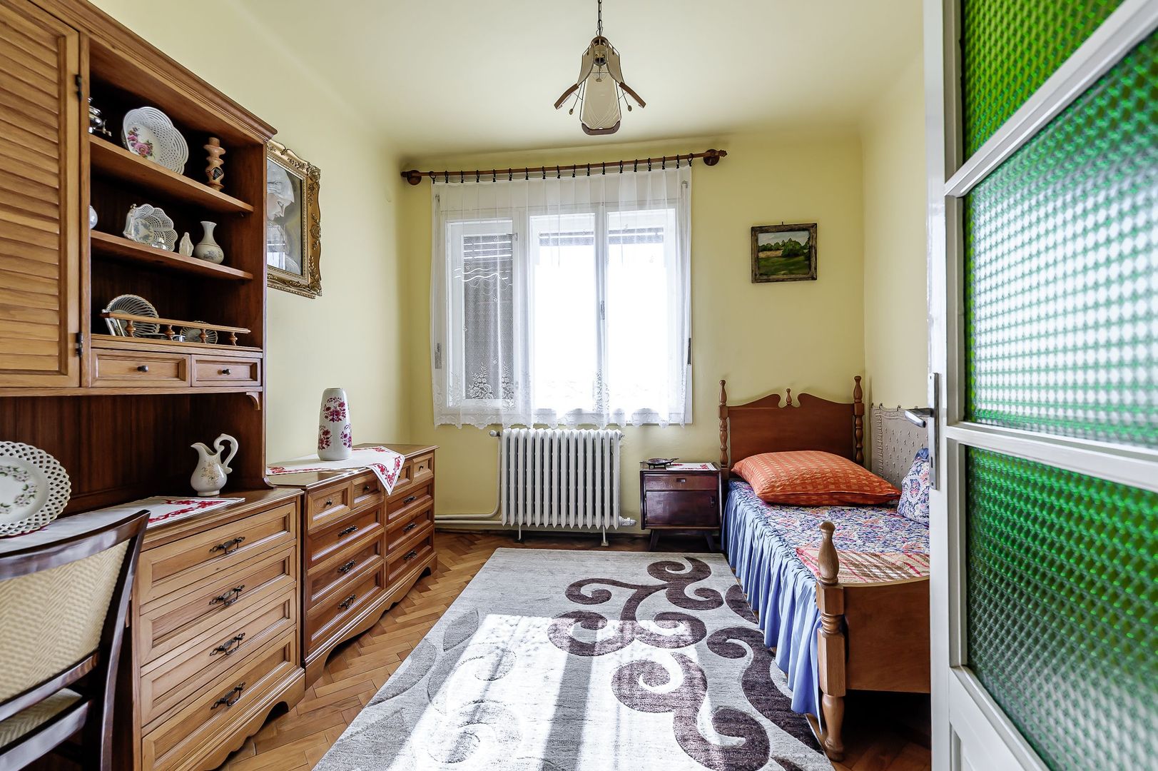 Preț NOU! Casa P+2 în zona centrală Chișineu-Criș - Poză 9