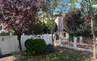 Vila individuala 10 camere Iancu Nicolae- Jolie Ville - Poză 2