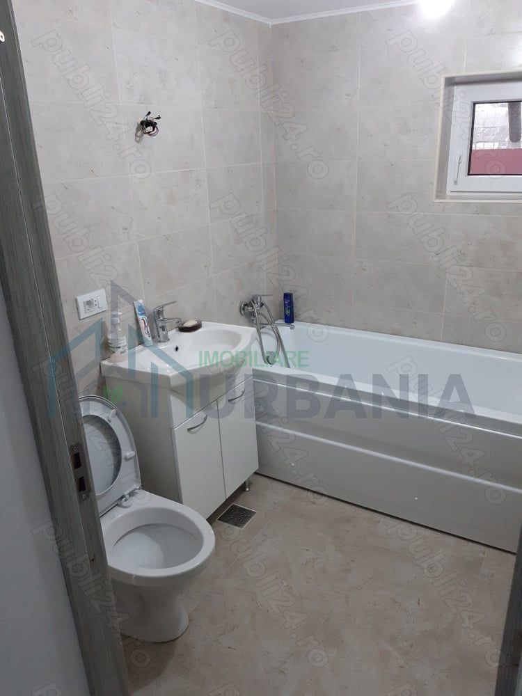 Casă complet renovată și utilată, sat Prisacani - Poză 3