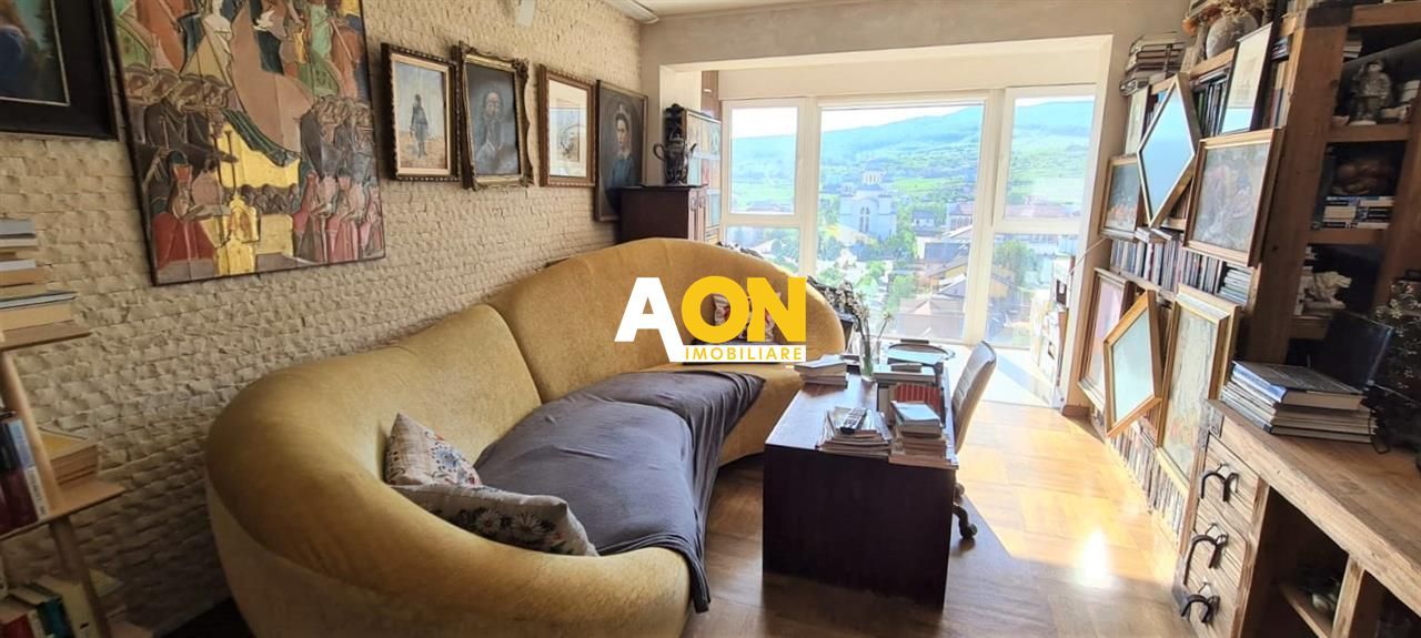 Apartament de Vanzare, 2 camere,  priveliste superba - Poză 1