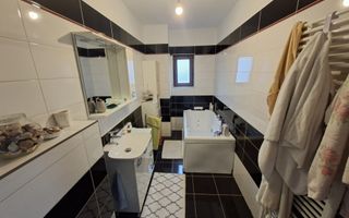 Casa individuala Tractoru zona Socec Brasov - Poză 26