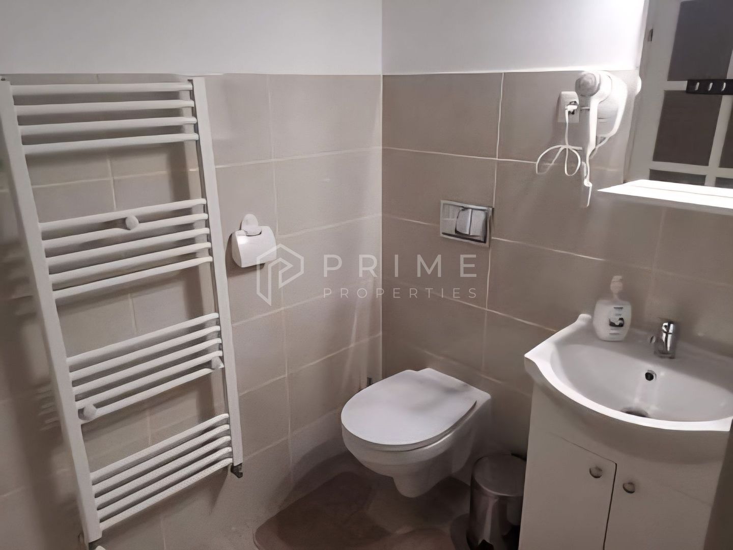 Casă individuală 310mp utili, 8 camere, piscină - Poză 14