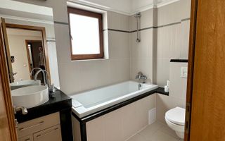 Vanzare apartament 4 camere, zona Grand Hotel Italia - Poză 8