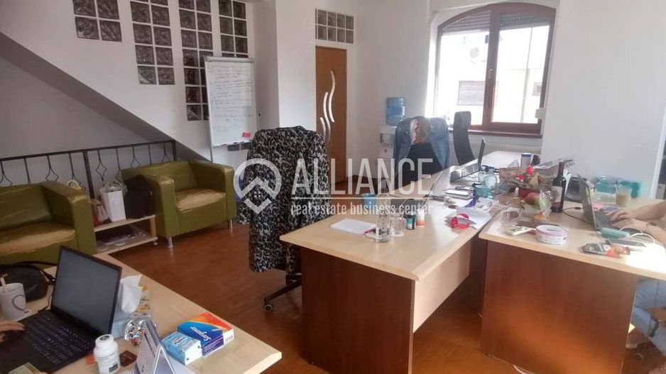 CENTRU (COD10)- Cladire birouri de inchiriat - Poză 7