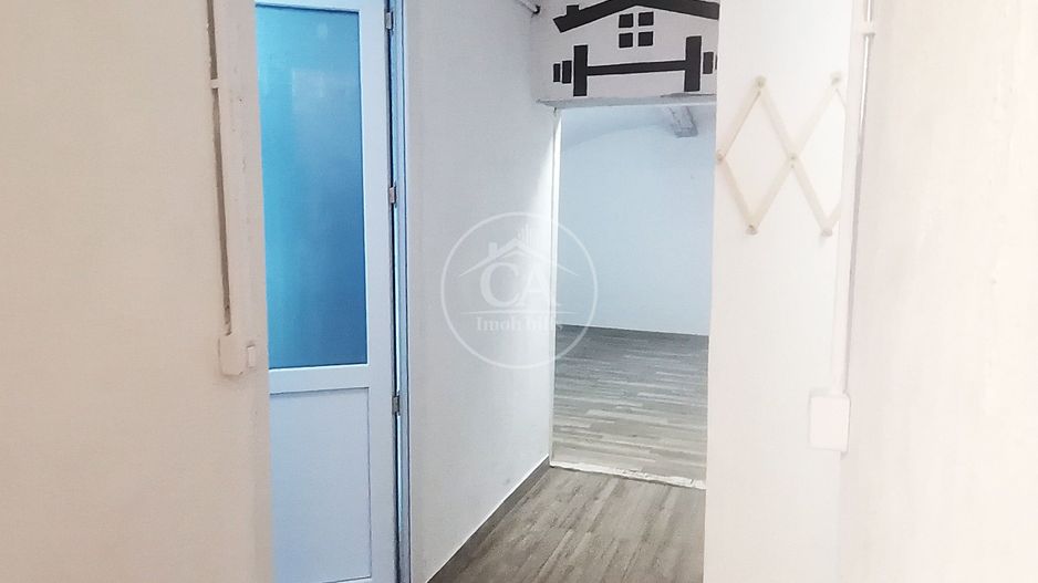 Spatiu comercial de vanzare la curte comuna Ultracentral, Oradea - Poză 8