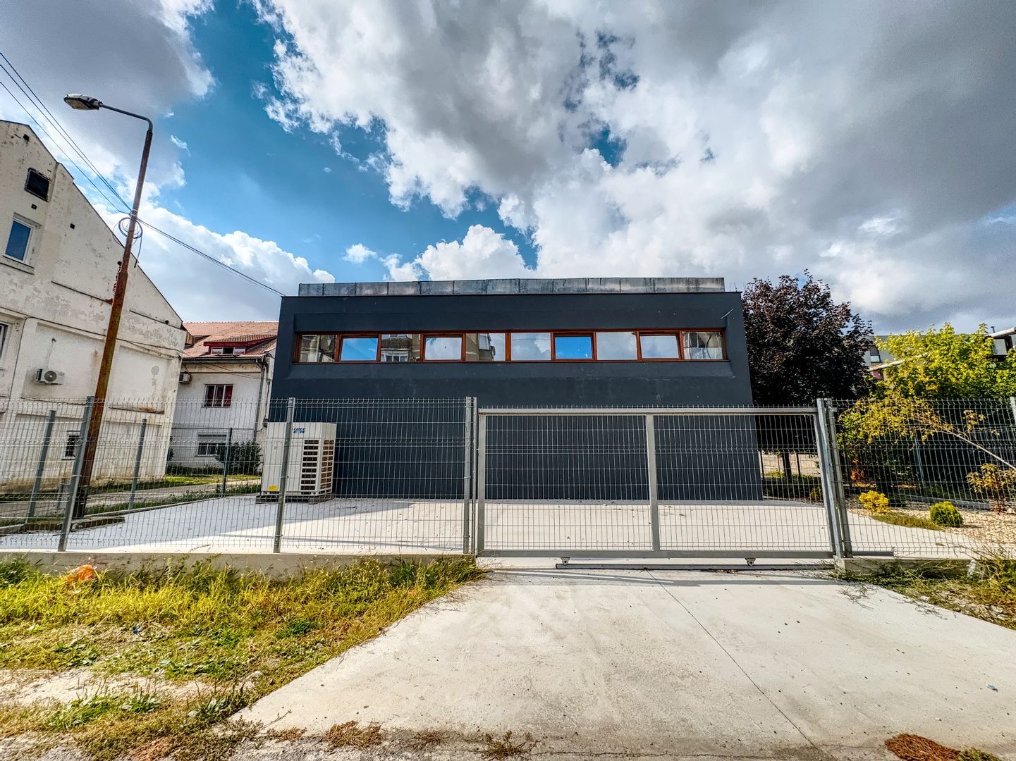 Spațiu comercial de 261mp de vânzare în zona Freidorf - Poză 2