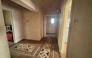 De vânzare - Apartament ultracentral, 4 camere, 132 mp, Chişineu-Criş, - Poză 1