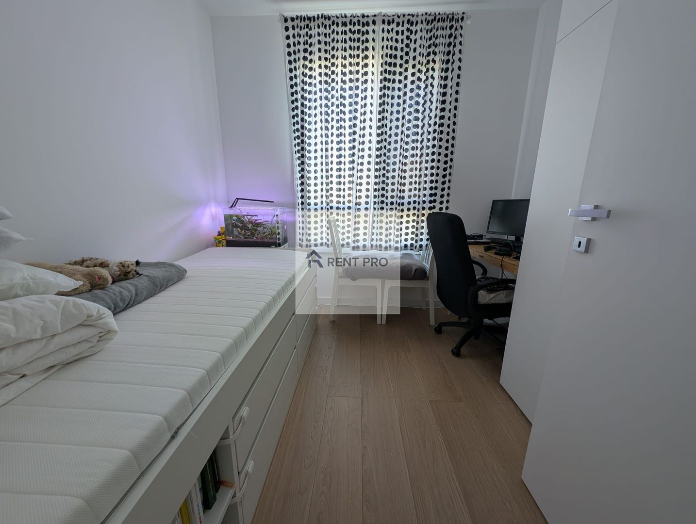 3 Camere Loc Parcare Afi City 64 Mp Laminorului - Poză 3