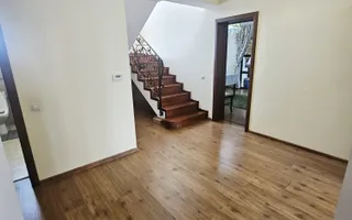Vilă premium în Strejnicu | 8 camere | 345 mp utili | teren 595 mp - Poză 26