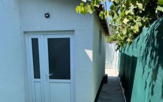 De inchiriat apartament o camera la curte, Zona General, 260 euro negoc. - Poză 4