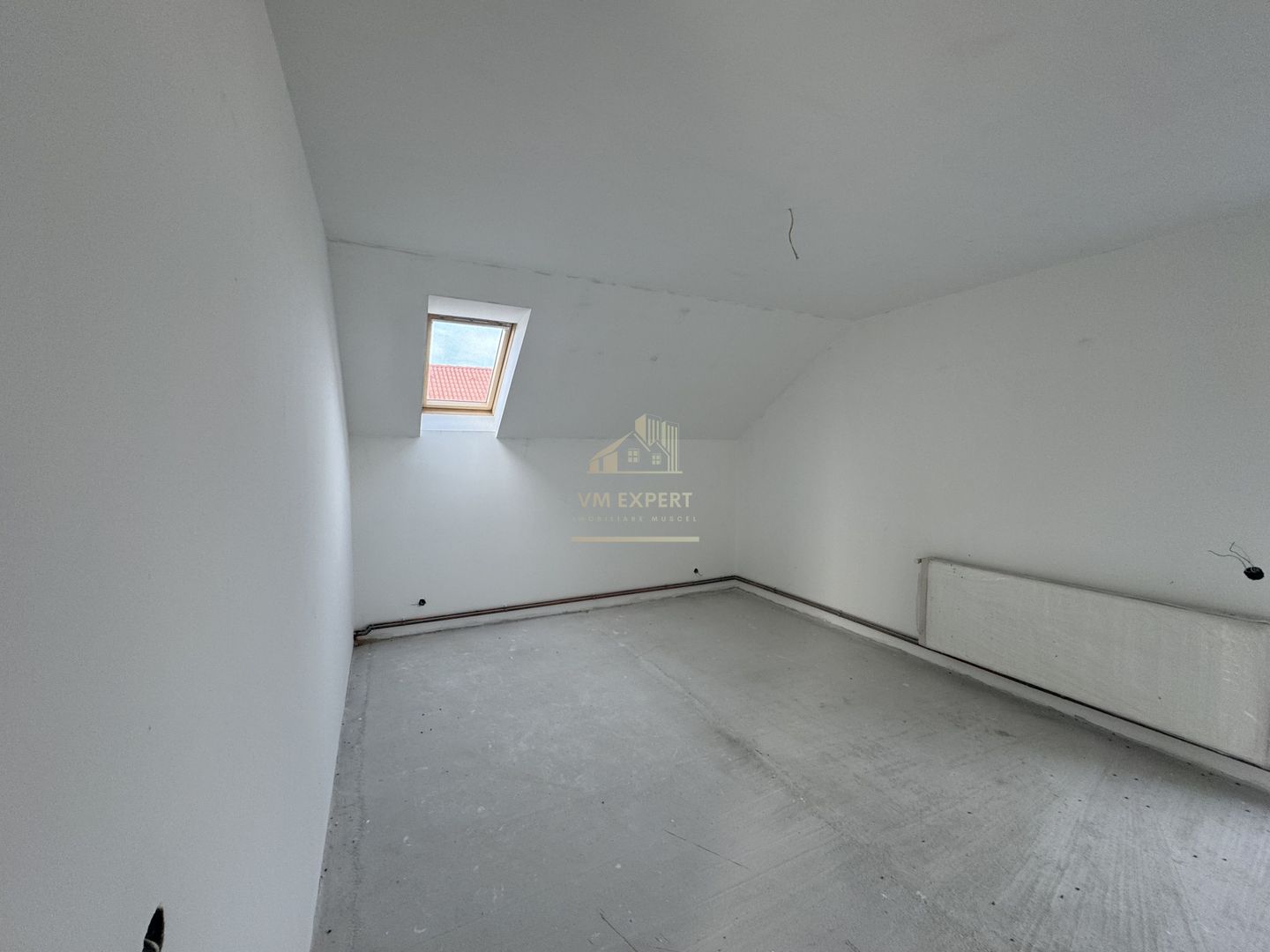 VILA 5 CAMERE,TEREN 560 MP, CAMPULUNG, ARGES - Poză 25