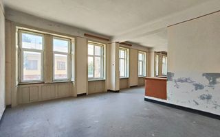 VÂNZARE/SCHIMB CU TEREN  - Clădire interbelică, centru oraș Siret - Poză 12