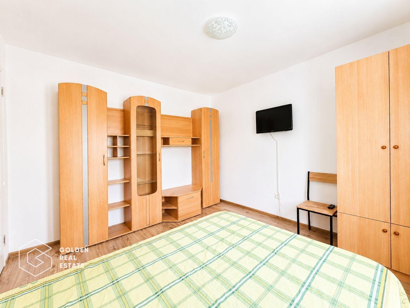 Apartament o camera, parter, renovat si gata de mutare, Str Hunedoarei - Poză 1