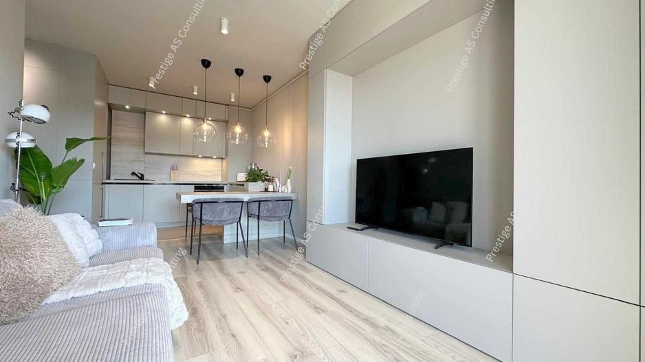Apartament 3 camere | Mobilat | Parcare inclusa - Poză 2