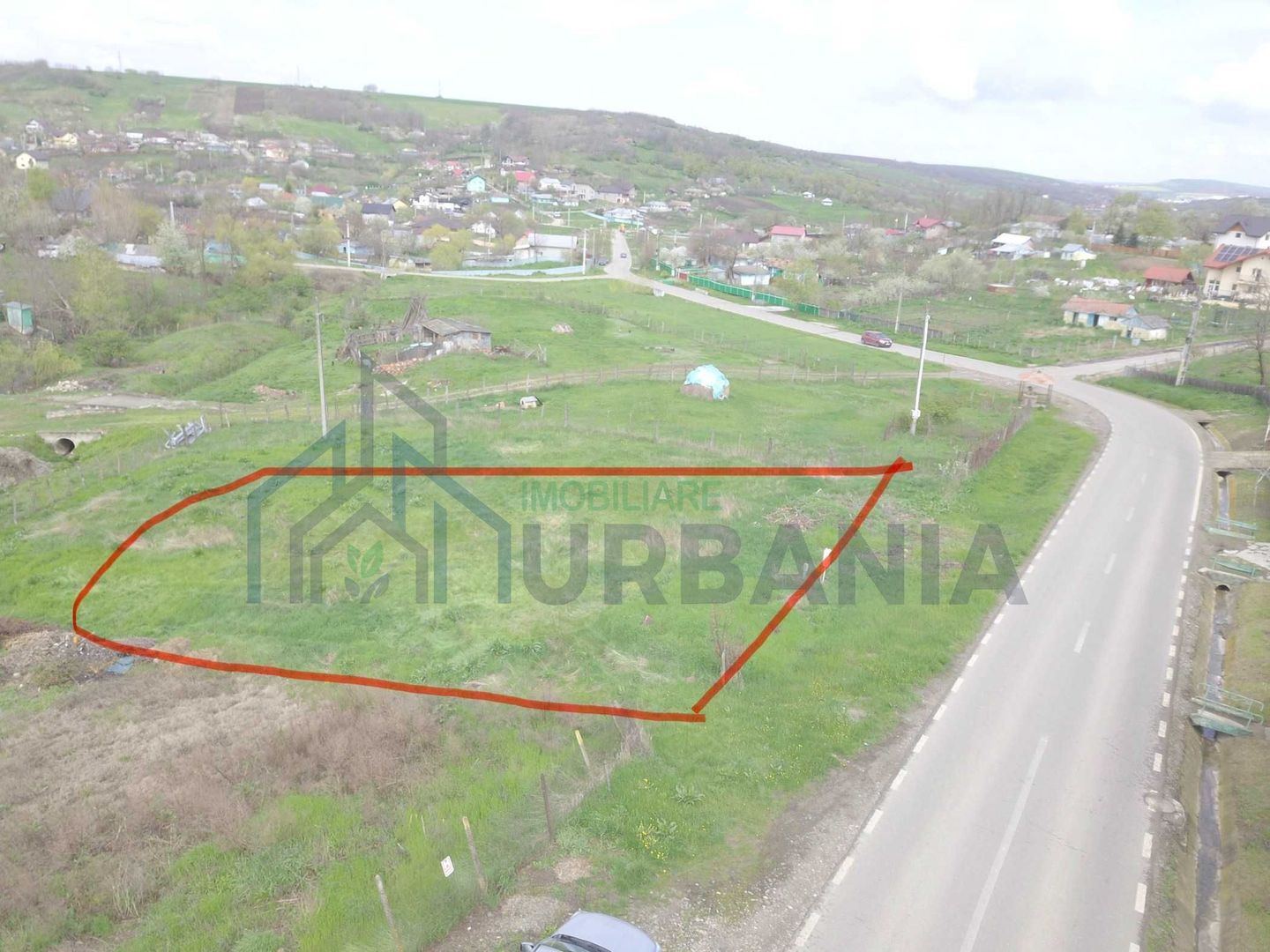 Teren în Vorovesti, cu autorizație de construire duplex și toate utilitățile - Poză 1