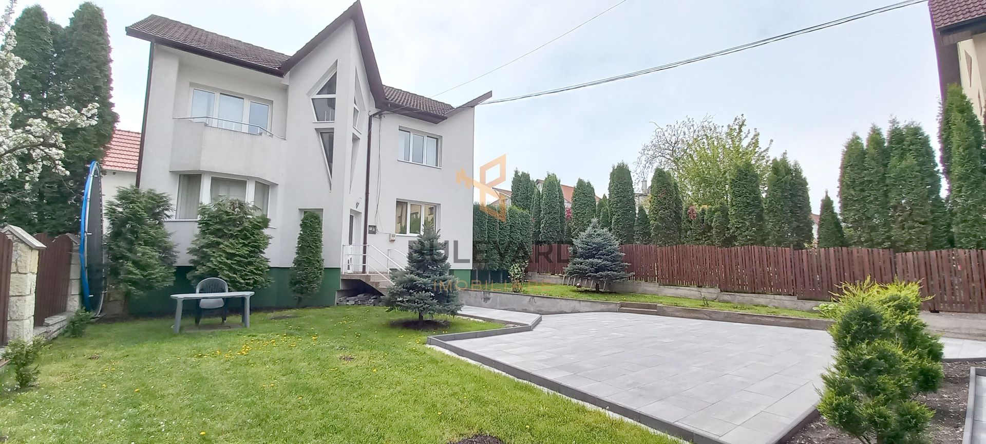 Casa de inchiriat cu suprafata de 170 mp utili, zona Andrei Muresanu! - Poză 1