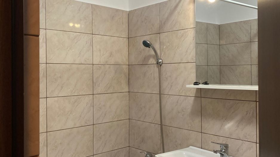 BRASADAS închiriază ap 2 Cam Et 7 55mp UNIRII, Cantemir. - Poză 3