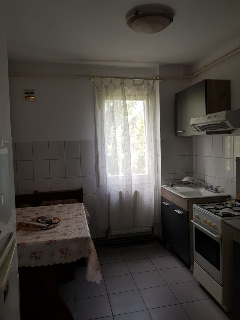 Apartamente la bloc 2 camere - Poză 8