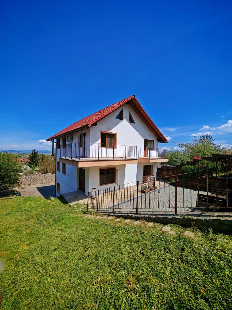 Casa / vila,  pensiune investitie zona Sacele, Brasov - Poză 2