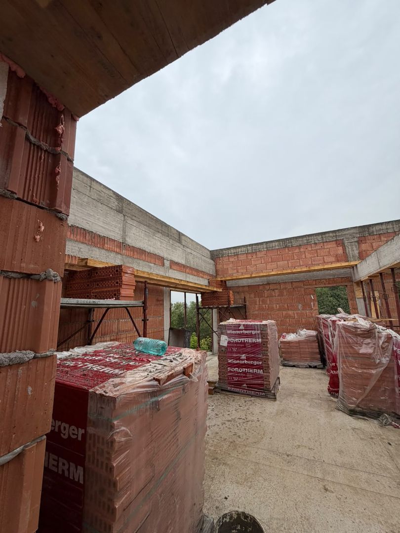 Casă cu 5 camere de vânzare în zona Iris, Comision 0% - Poză 2