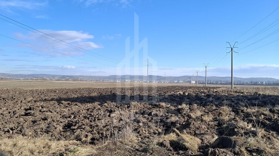 TEREN INTRAVILAN PENTRU CONSTRUCTIE BLOCURI-20000 MP, ZONA CALEA SURII MICI - Poză 2