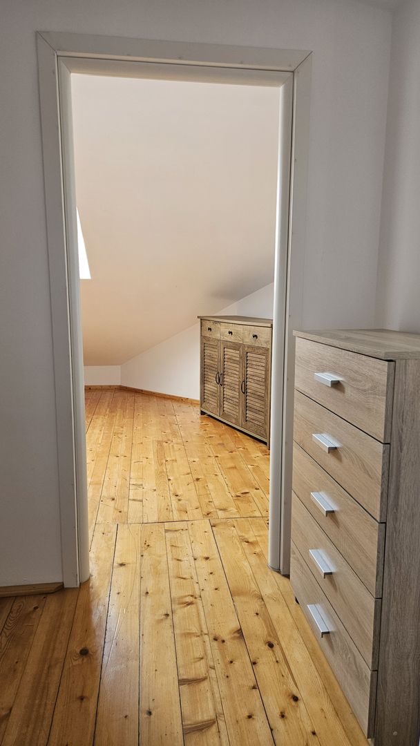 Apartament de inchiriat 6 camere 179 mp Etaj 2 + mansardă - Poză 20