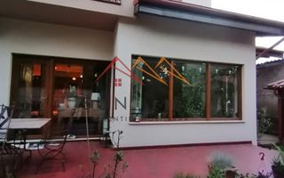 Vila P+E+M, an 2012, 6 camere, ultracentral, finisaje lux, Ploiesti,PH - Poză 9