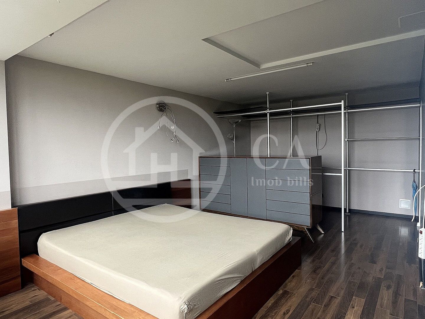 Apartament cu 3 camere de inchiriat in zona Rogerius Oradea - Poză 5
