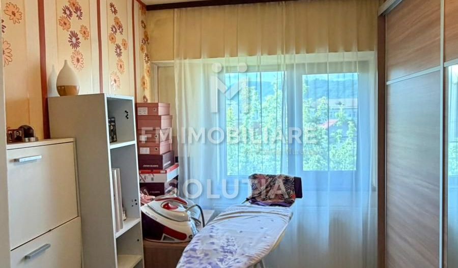 Apartament 4 camere | 2 băi | Decomandat | Etaj 2 - Poză 15