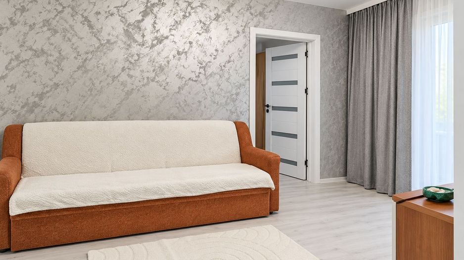 Apartament 2 camere SD renovat 40 mp Alexandru Musatini 79000 euro - Poză 1