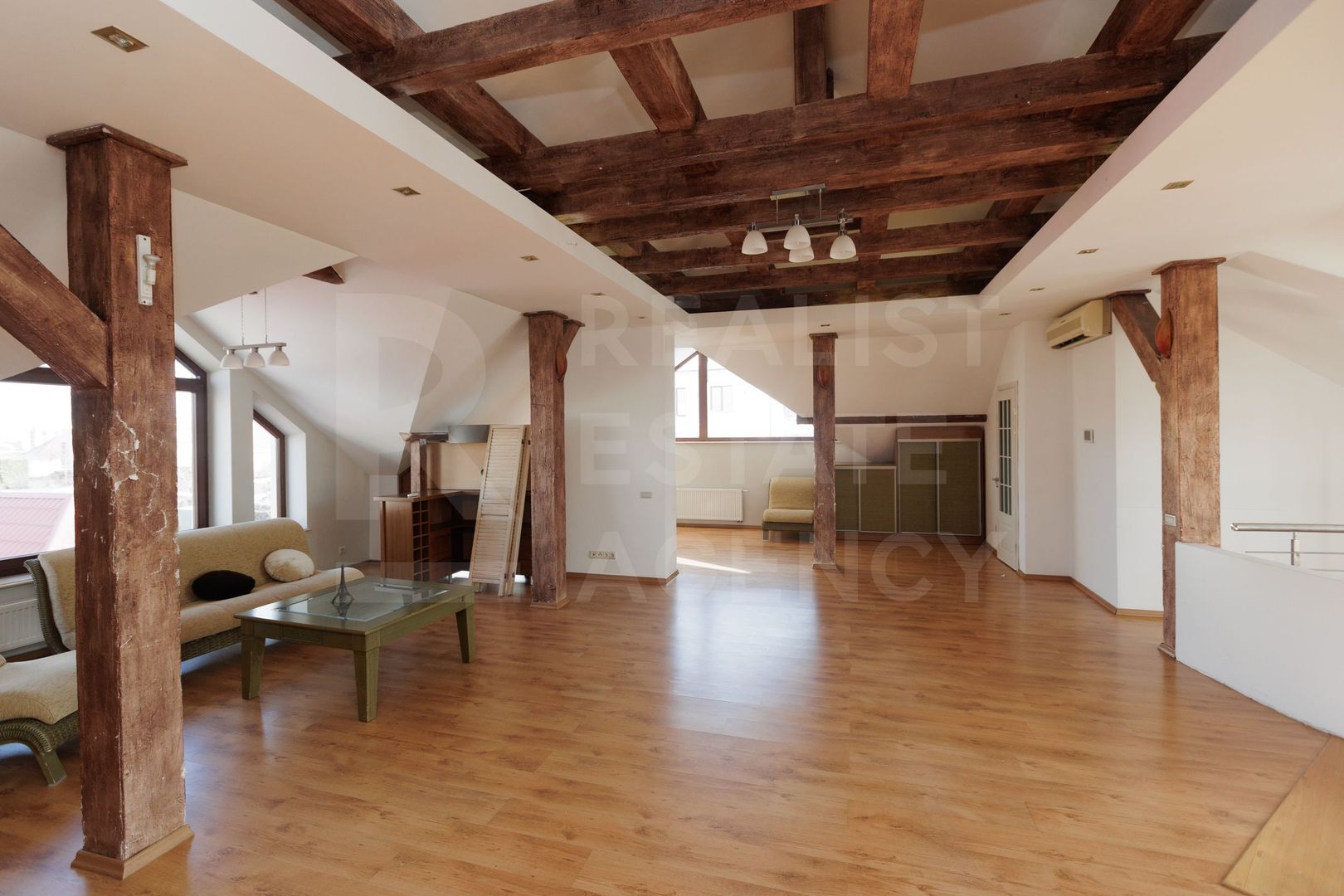 Chirie, casă, 3 nivele, strada Frumoasa, Centru - Poză 34