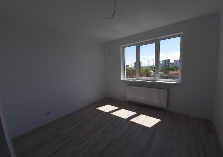 Vând apartament cu 2 camere, decomandat nou  + loc de parcare, situat in complex - Poză 7