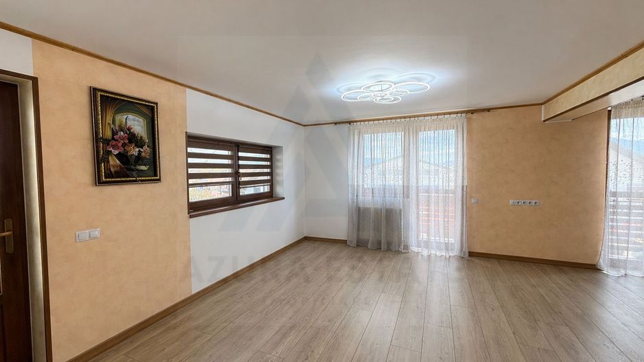 Casa la cheie 5 camere 250 mp curte libera 4 bai P+1+M Arhitectilor - Poză 12
