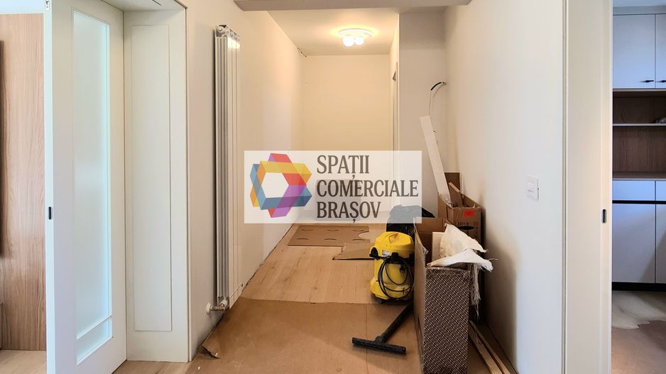 Garsoniera renovată de închiriat, Brasov, zona Centrul Civic,  43 mp. - Poză 8
