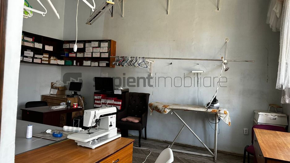 Apartament la casa cu 4 camere si acces auto, ultracentral - Poză 9