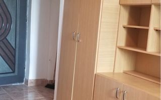 Ag BRASADAS vinde garsonieră la etajul 2 pe Ostrovului. - Poză 1