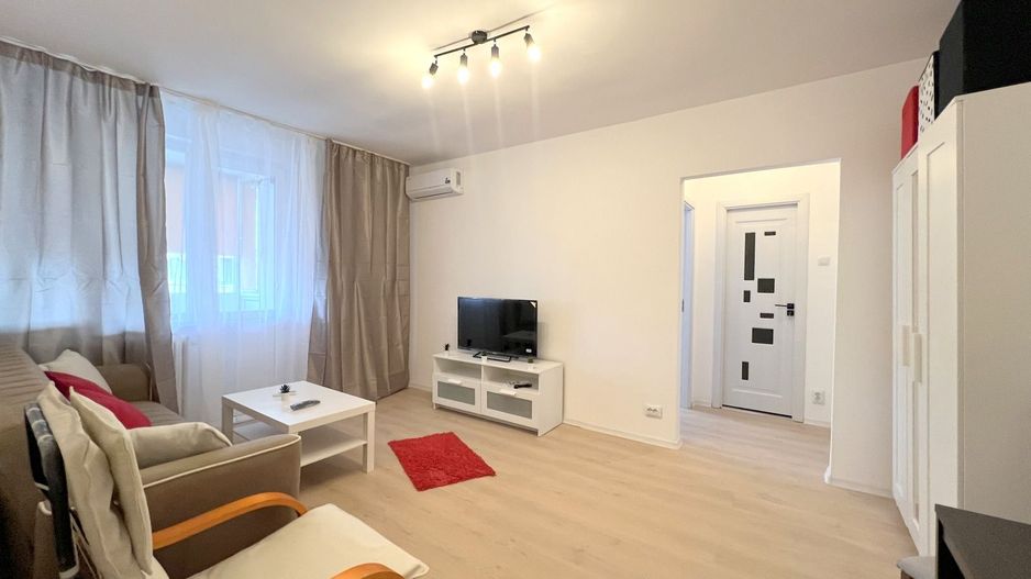 2 camere renovat complet vedere spate Bd. Dinicu Golescu-Gara de Nord - Poză 2