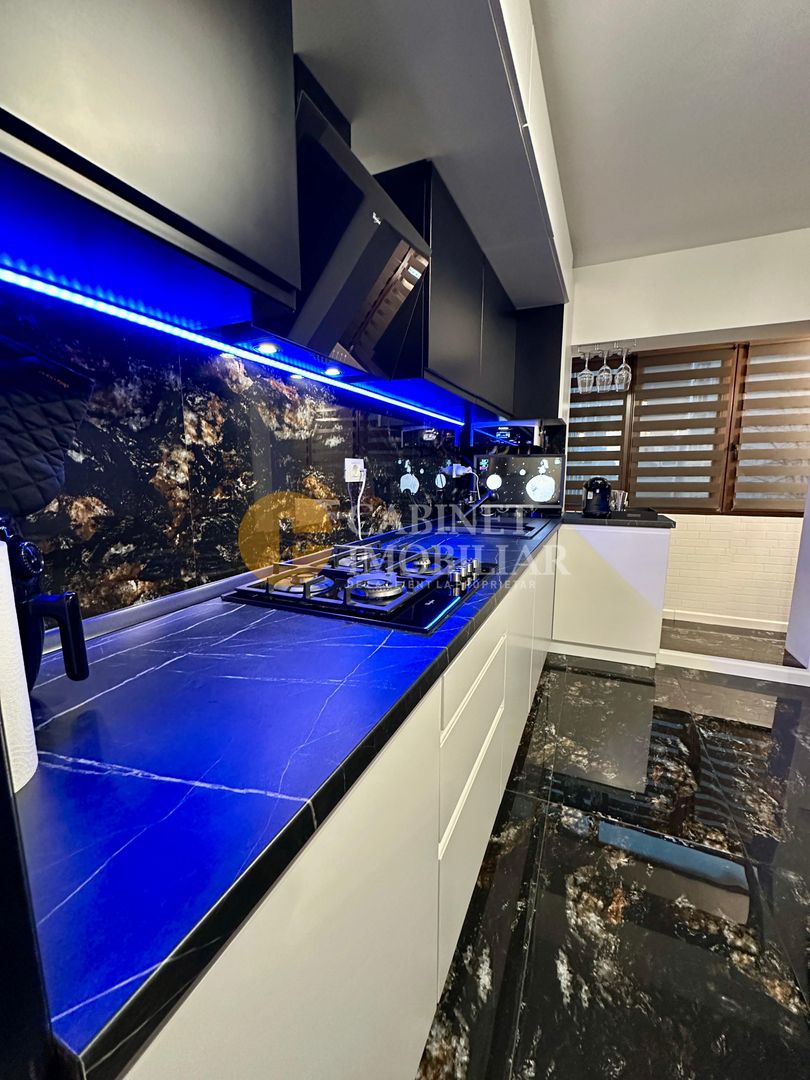 Nicolina - Apartament 3 Camere Decomandat -Etaj3  + Loc De Parcare ,Bloc - 1992 - Poză 12