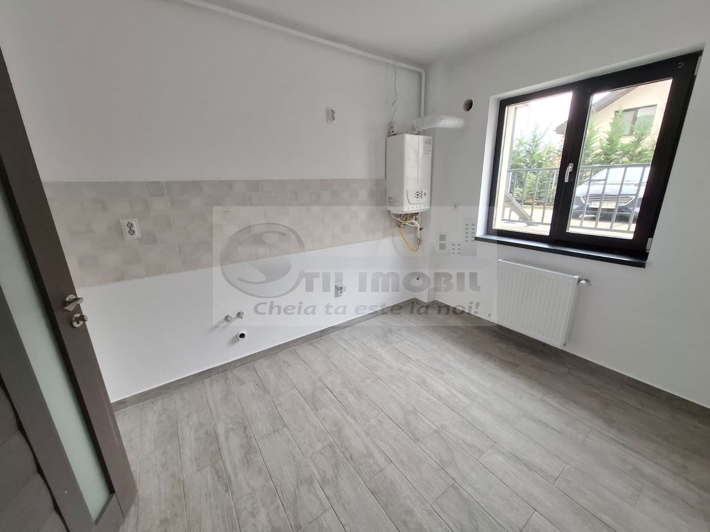 Apartament 2 camere, 55 mp de vanzare in Iasi Valea Lupului, intabulat - Poză 1
