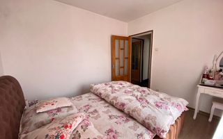 Apartament cu 3 camere, orientare V, zona Garii - Poză 2