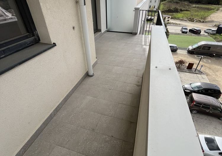 Apartament 2 camere+bucatarie separat+baie,hol si terasa+parcare - Poză 6