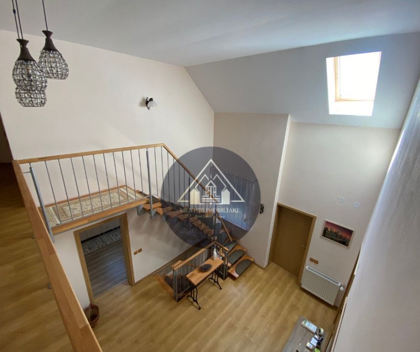 Casă mare și modernă - Poză 23