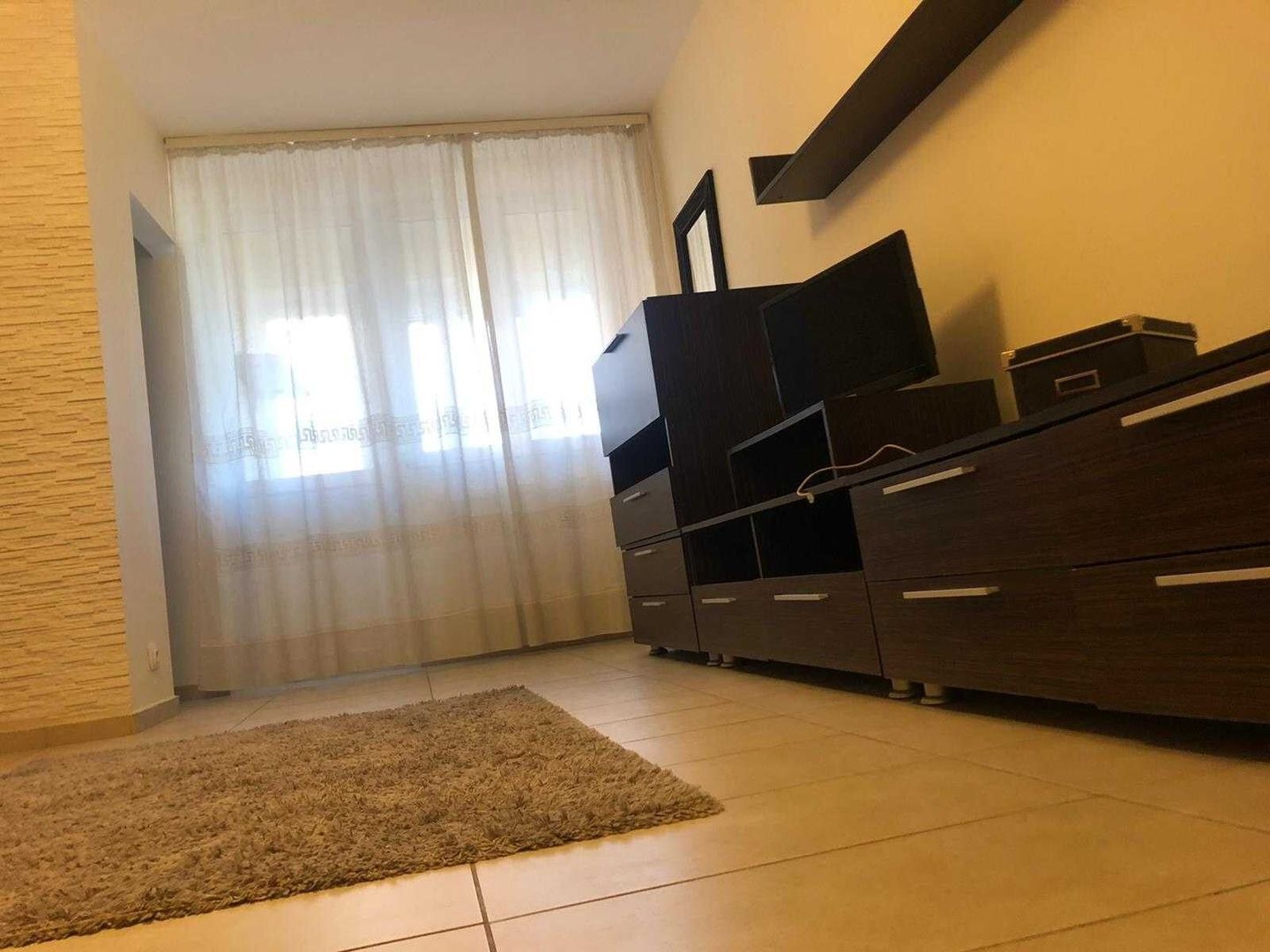 GARSONIERA  COCHETA  ZONA VATRA LUMINOASA - Poză 2